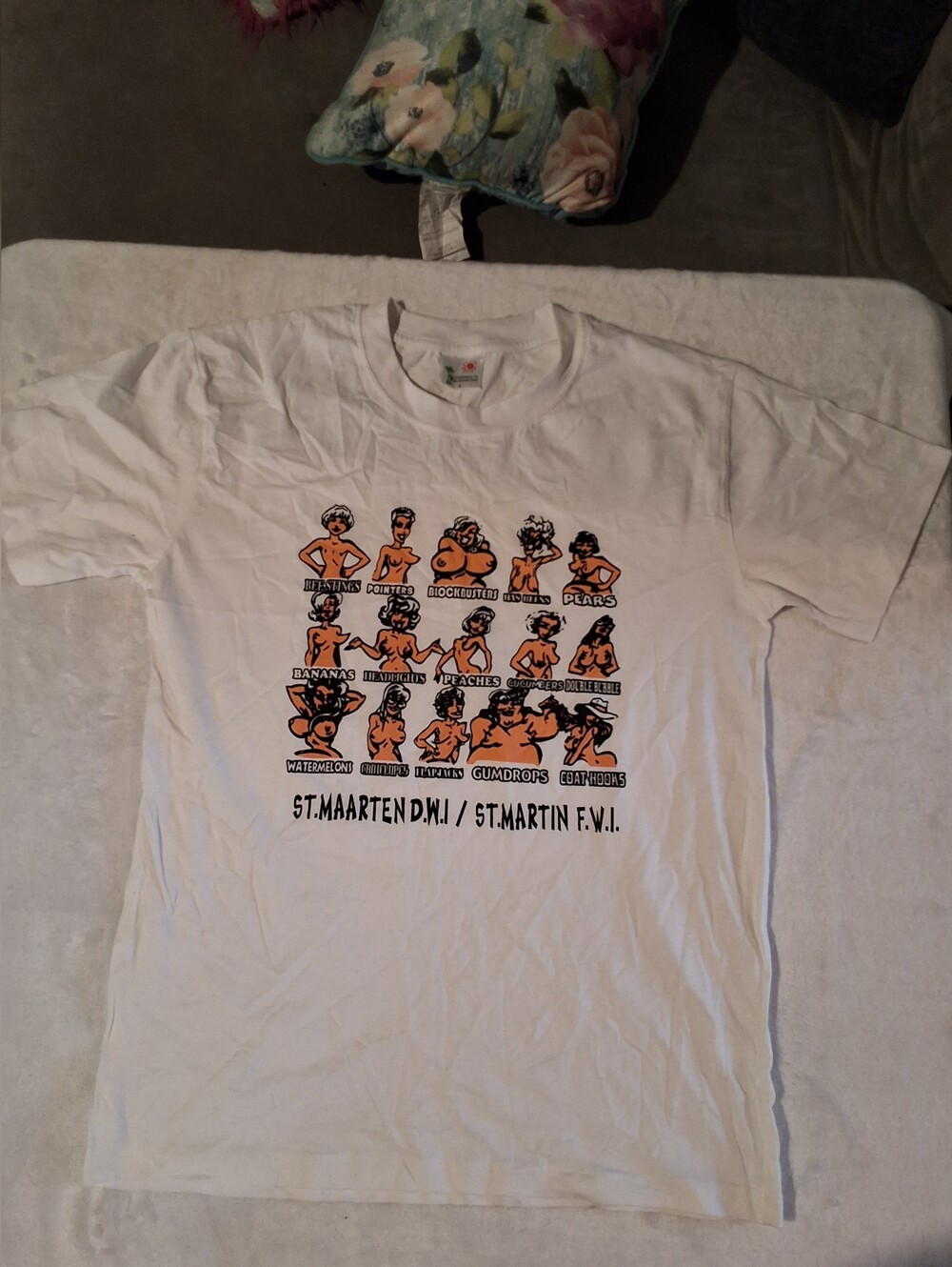 St. Maarten Graphic T-Shirt With Different Boob Sizes
